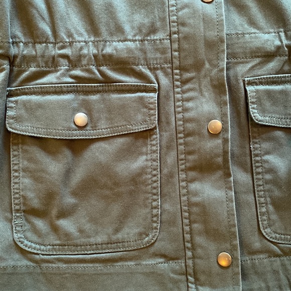 LL BEAN Jacket - Picture 5 of 9